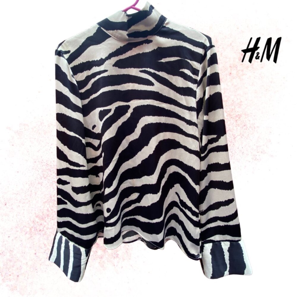 H&M Black & White Zebra Print Long Sleeve Silky Blouse w High Neck + wide cuff